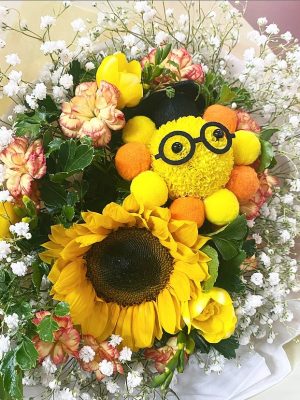 Product-7 黃.綠.橙 鮮花畢業花束